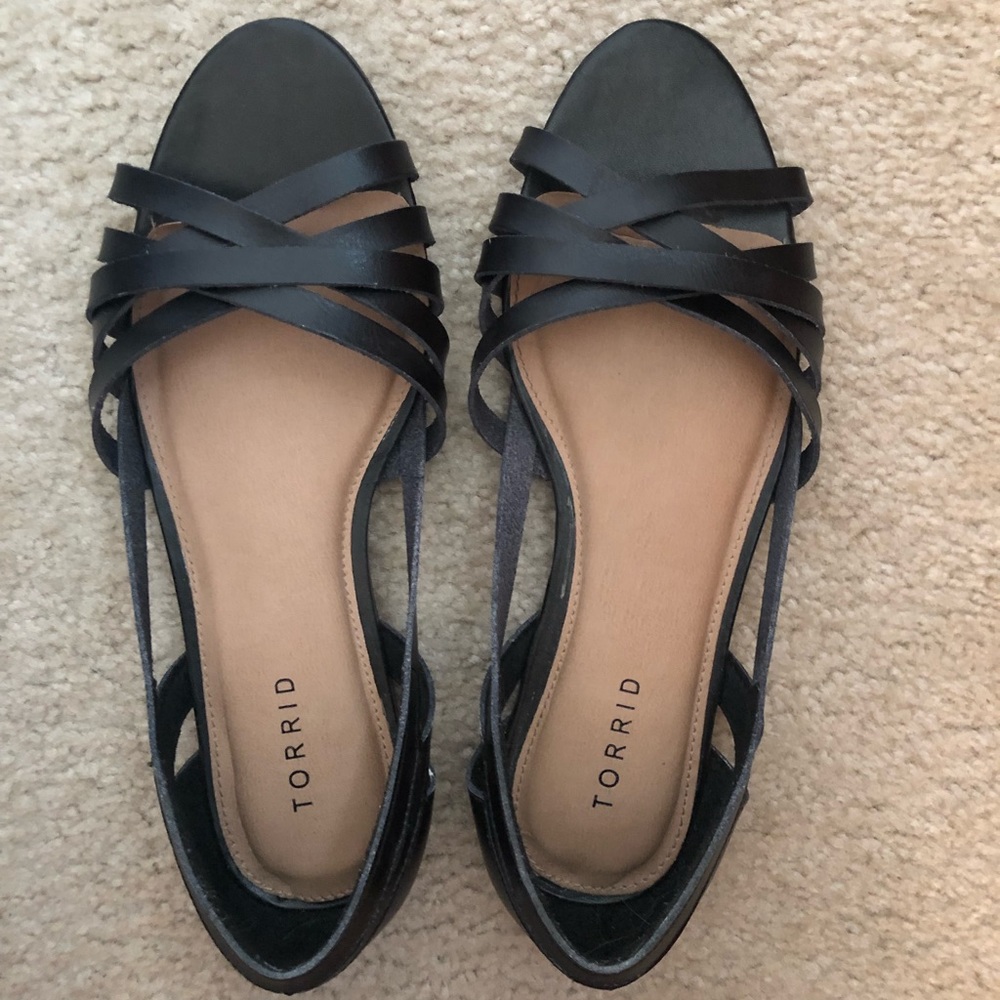 Torrid strappy peep toe dorsay flats size 9.5 wide